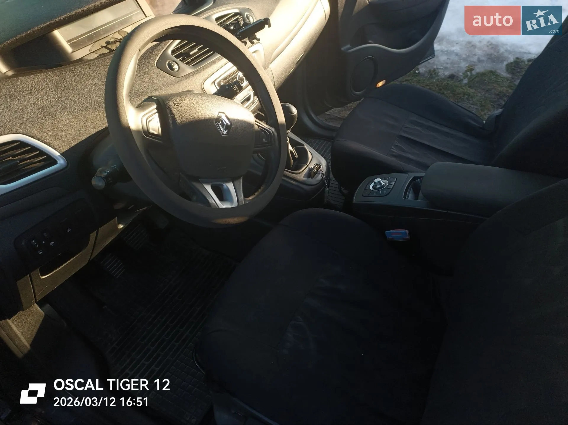 2010 Renault Scenic - мініатюра 12