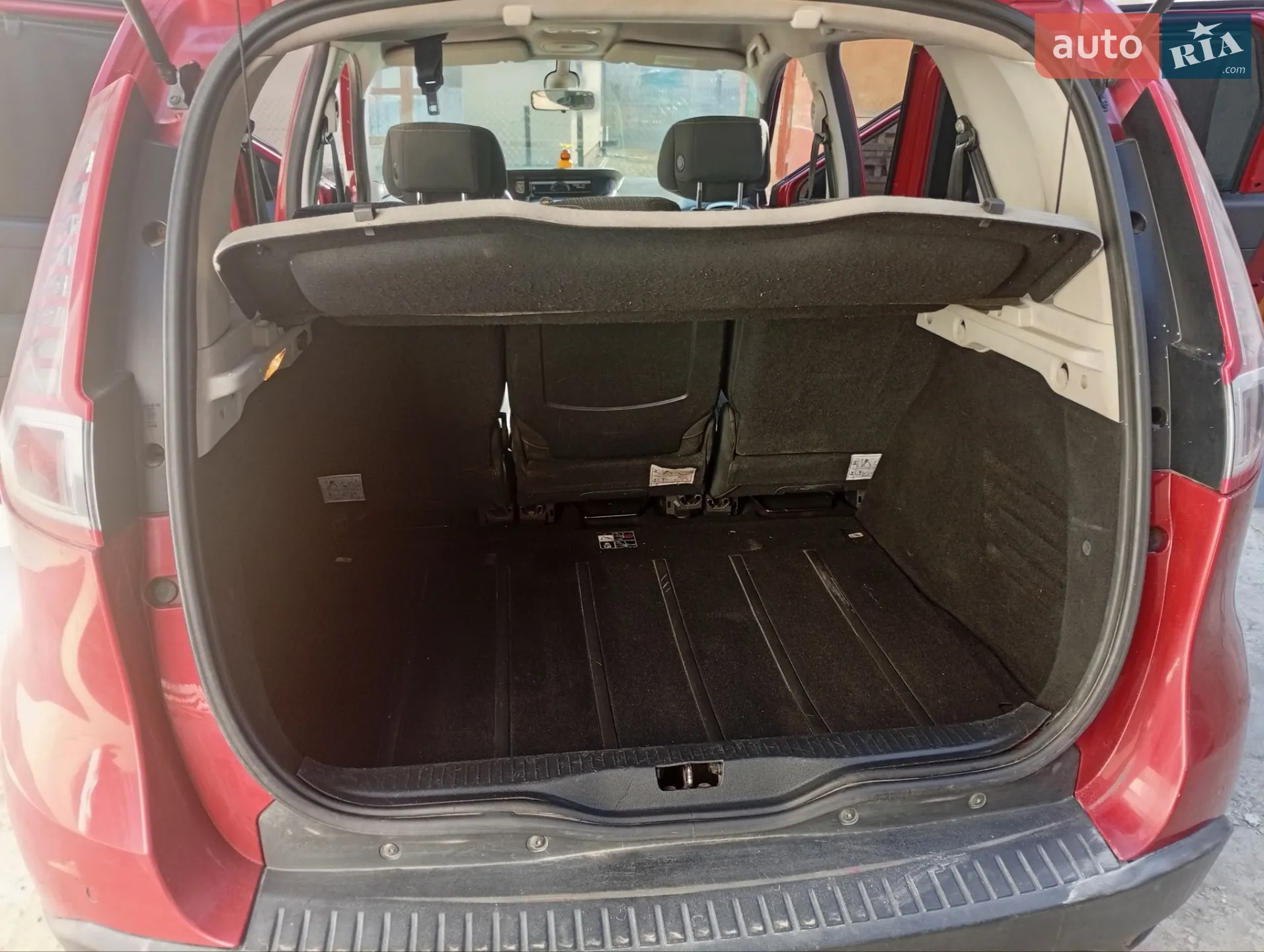 2010 Renault Scenic - мініатюра 14