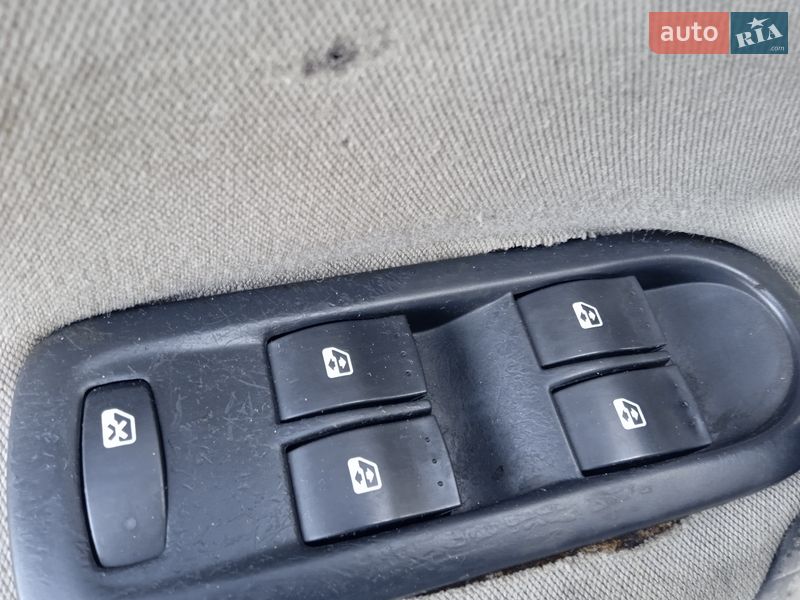 Мінівен Renault Scenic 2005 в Славуті