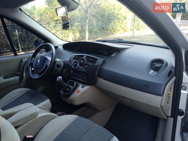 Мінівен Renault Scenic 2005 в Славуті