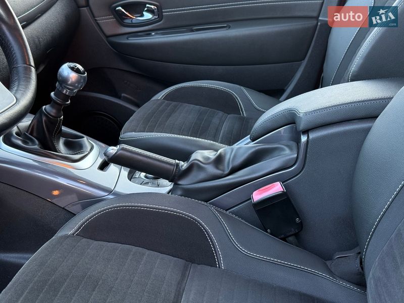 Минивэн Renault Scenic 2014 в Стрые