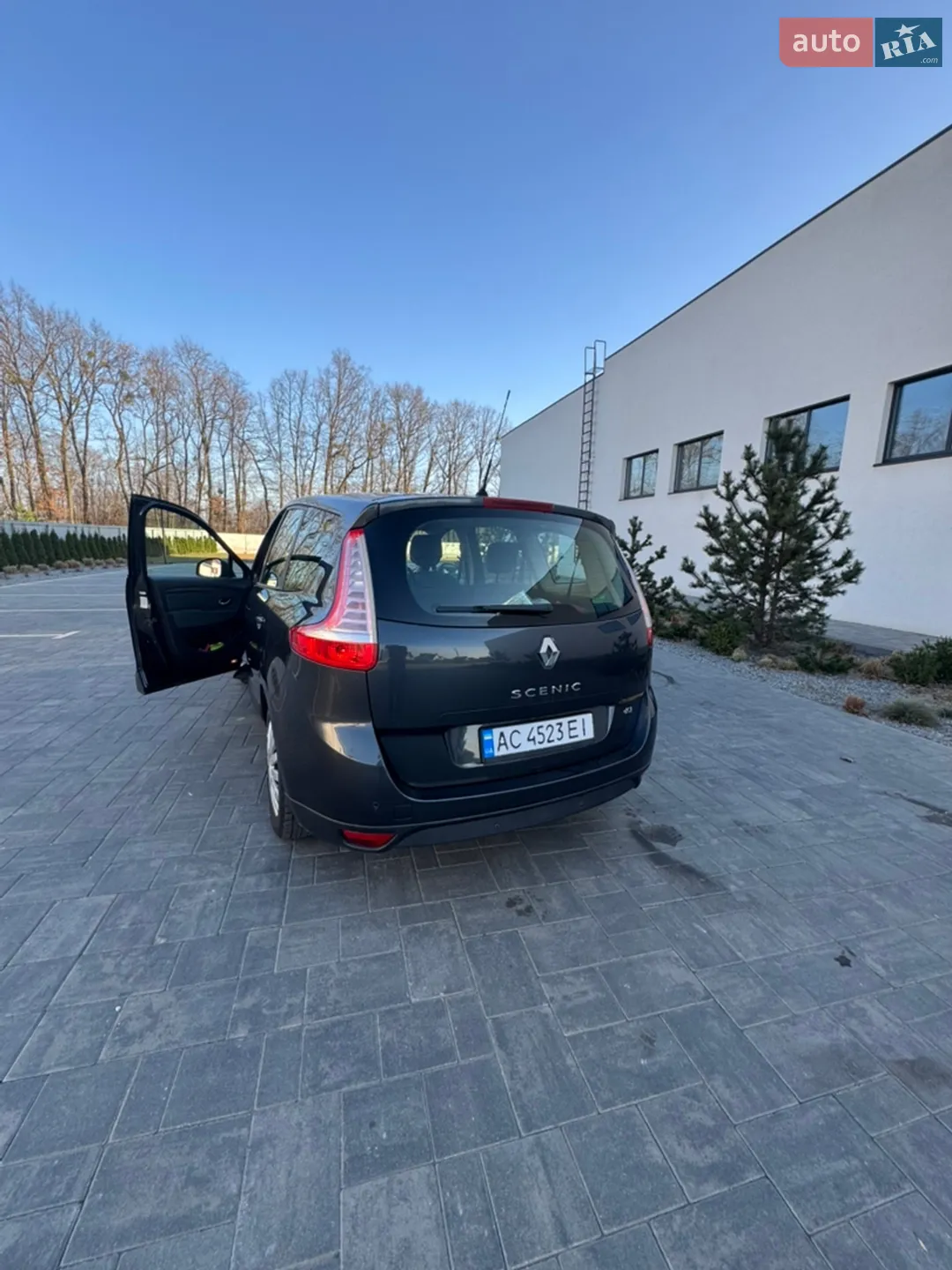 2010 Renault Scenic - мініатюра 3