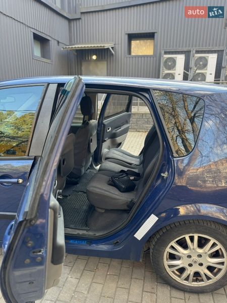 Минивэн Renault Scenic 2006 в Ровно