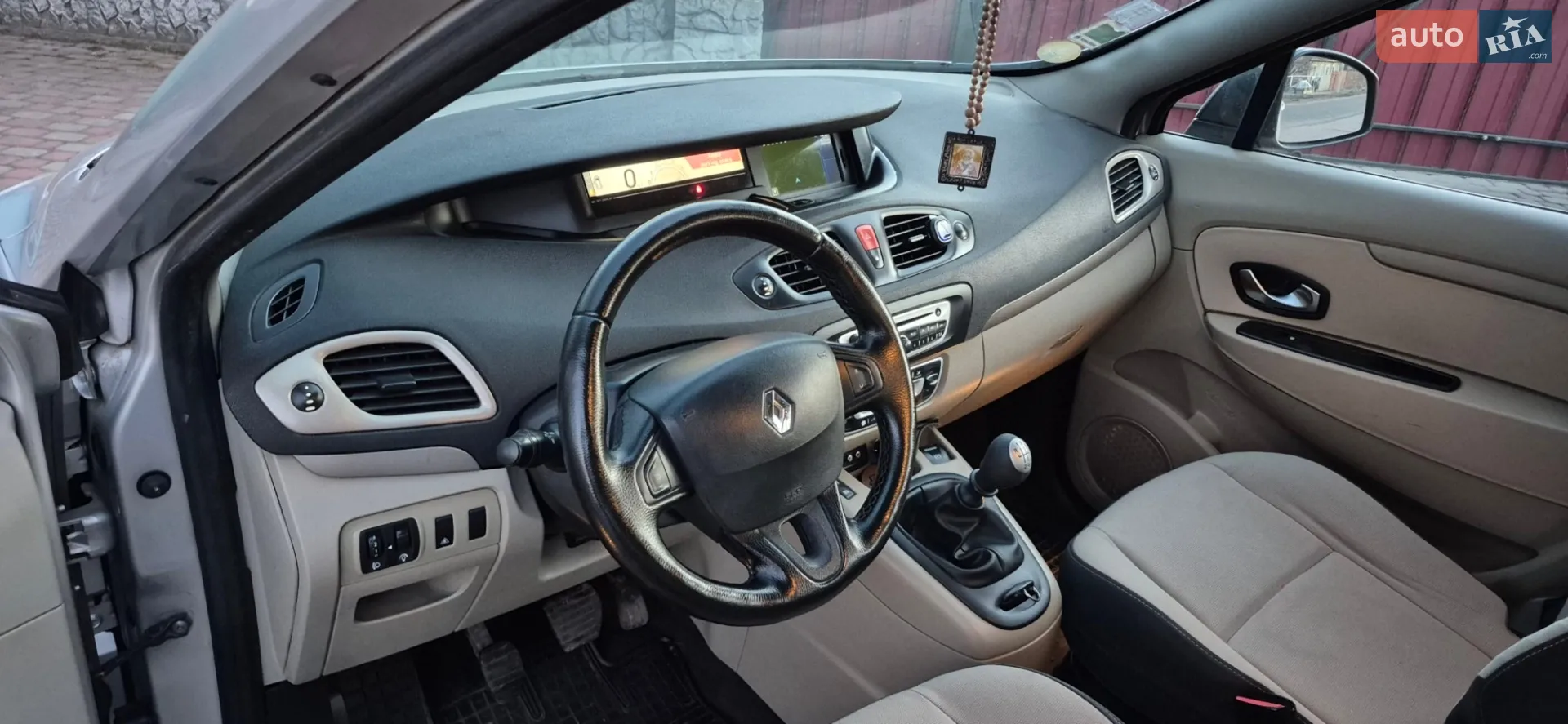 2010 Renault Scenic - мініатюра 9