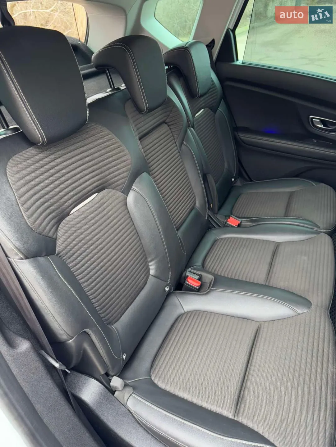 2017 Renault Scenic - мініатюра 19