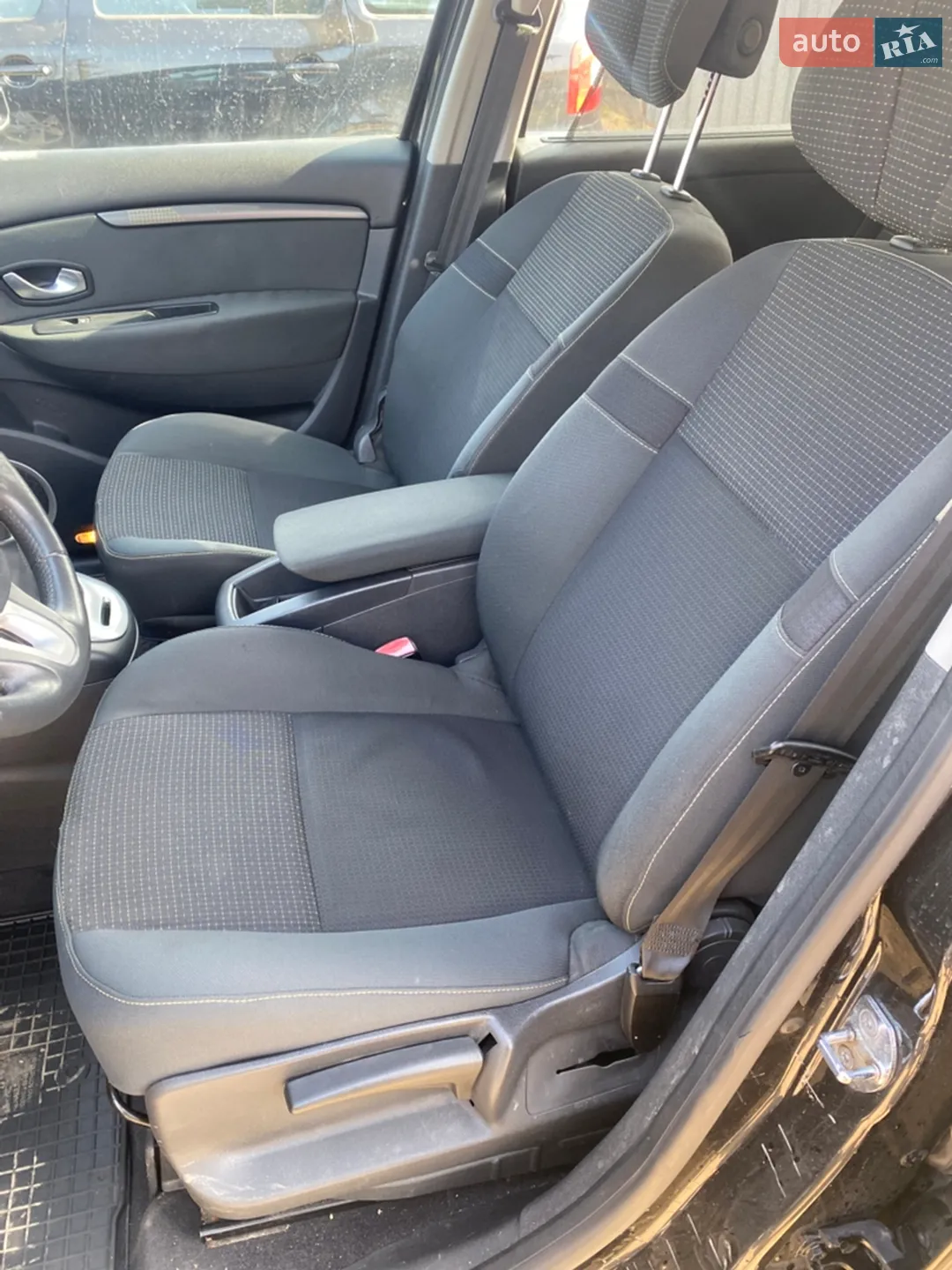 2010 Renault Scenic - мініатюра 13