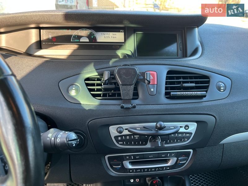 Минивэн Renault Scenic 2010 в Кременчуге