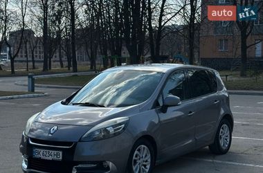 Минивэн Renault Scenic 2012 в Ровно