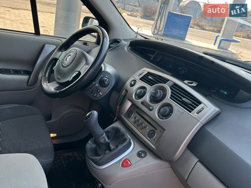 Мінівен Renault Scenic 2006 в Хотині