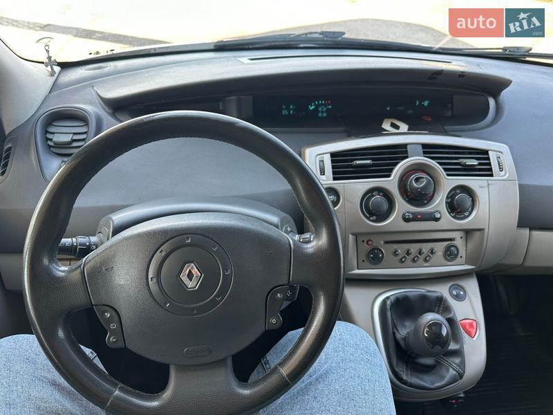 Мінівен Renault Scenic 2006 в Хотині