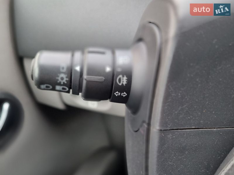 Минивэн Renault Scenic 2005 в Полтаве