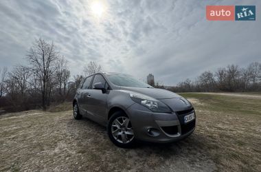 Минивэн Renault Scenic 2011 в Киеве