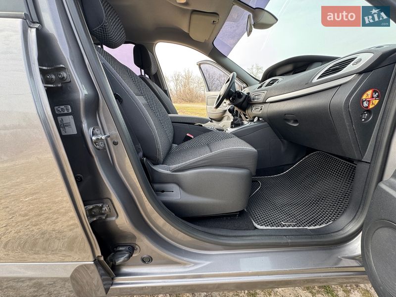 Минивэн Renault Scenic 2011 в Киеве фото 69 Минивэн Renault Scenic 2011 в Киеве