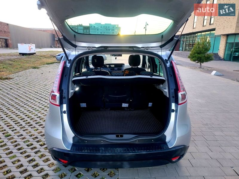 Минивэн Renault Scenic 2011 в Хмельницком