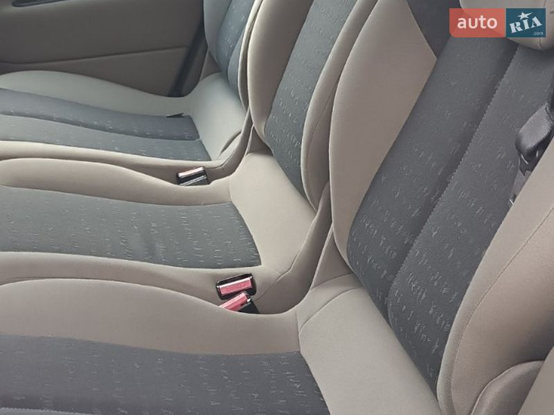 Минивэн Renault Scenic 2005 в Нетешине