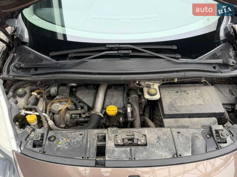 Мінівен Renault Scenic 2010 в Одесі