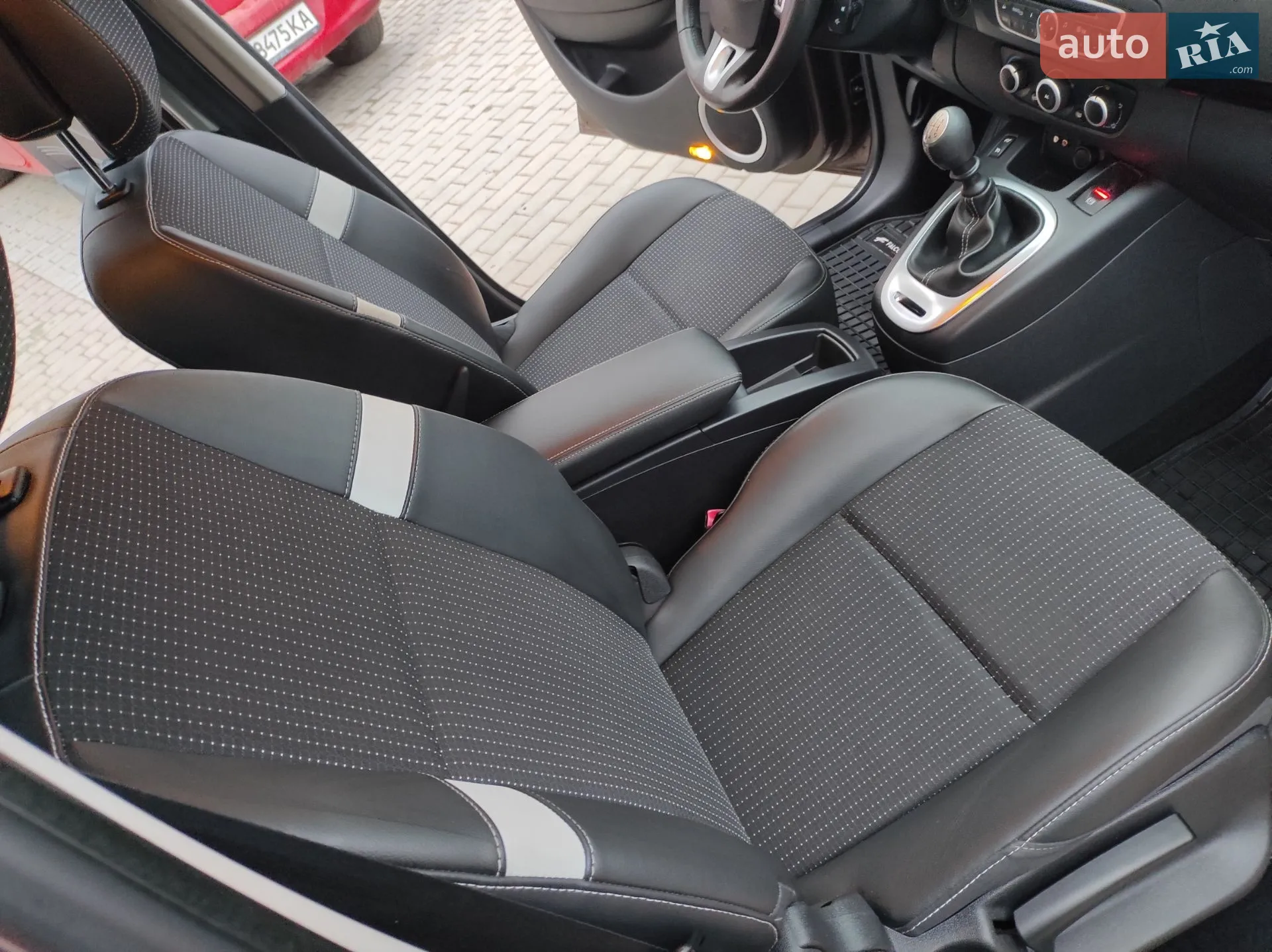 2011 Renault Scenic - мініатюра 23