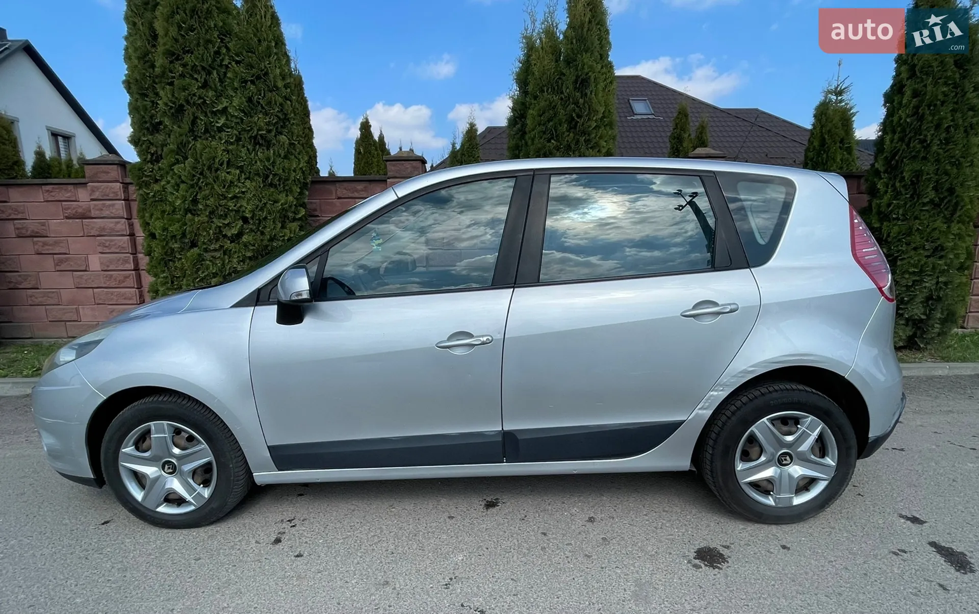 2010 Renault Scenic - мініатюра 7