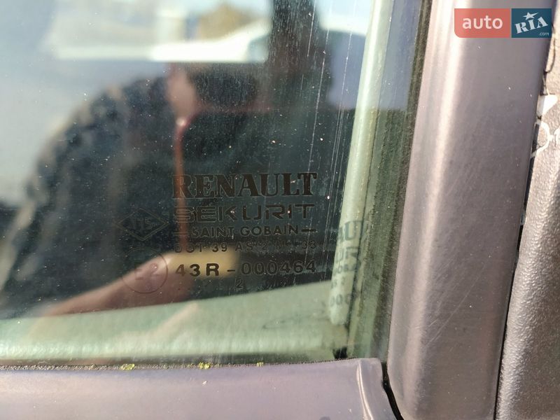 Мінівен Renault Scenic 2002 в Ірпені