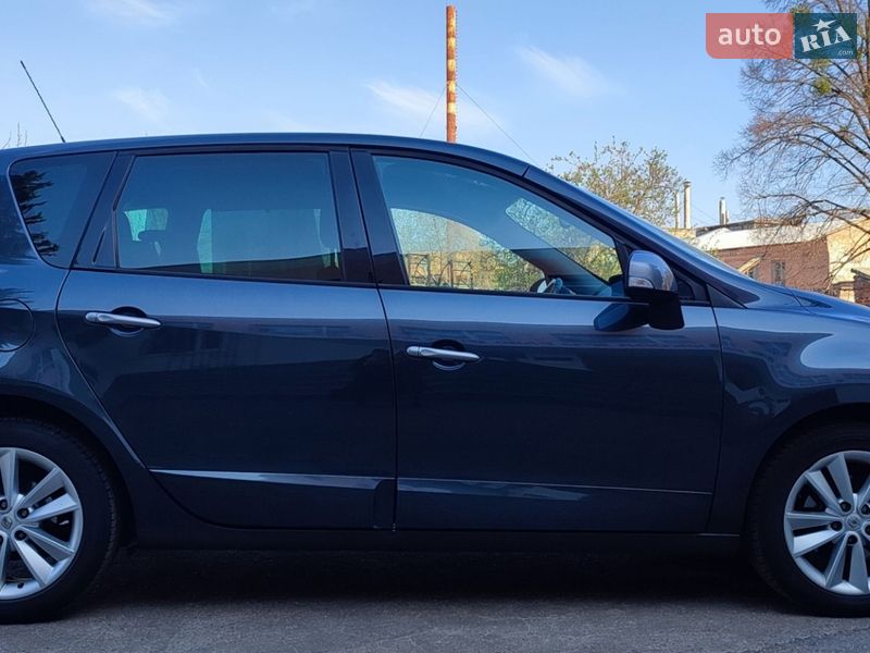 Минивэн Renault Scenic 2010 в Черкассах