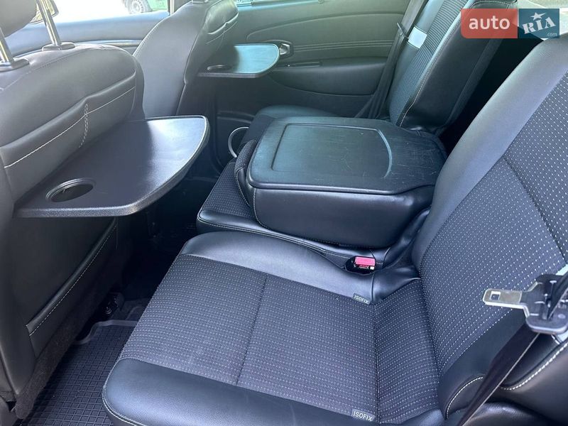 Мінівен Renault Scenic 2011 в Дрогобичі