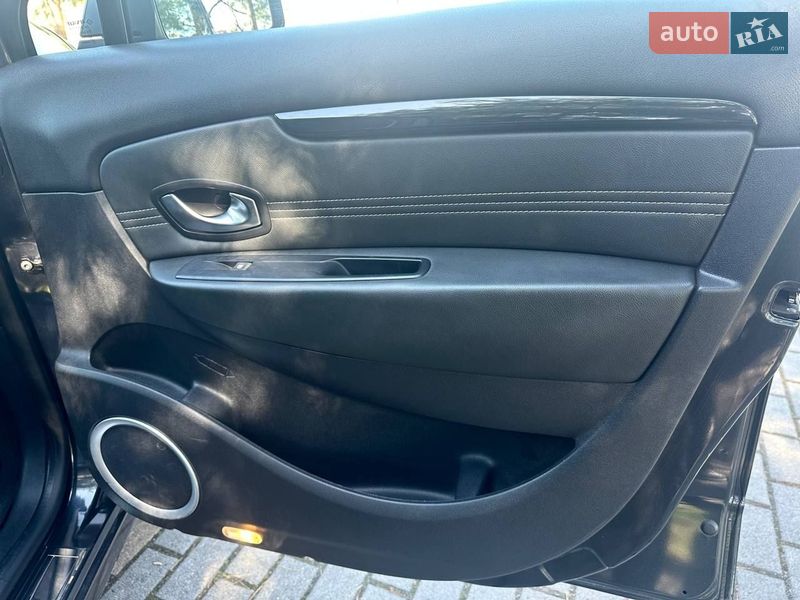 Мінівен Renault Scenic 2011 в Дрогобичі