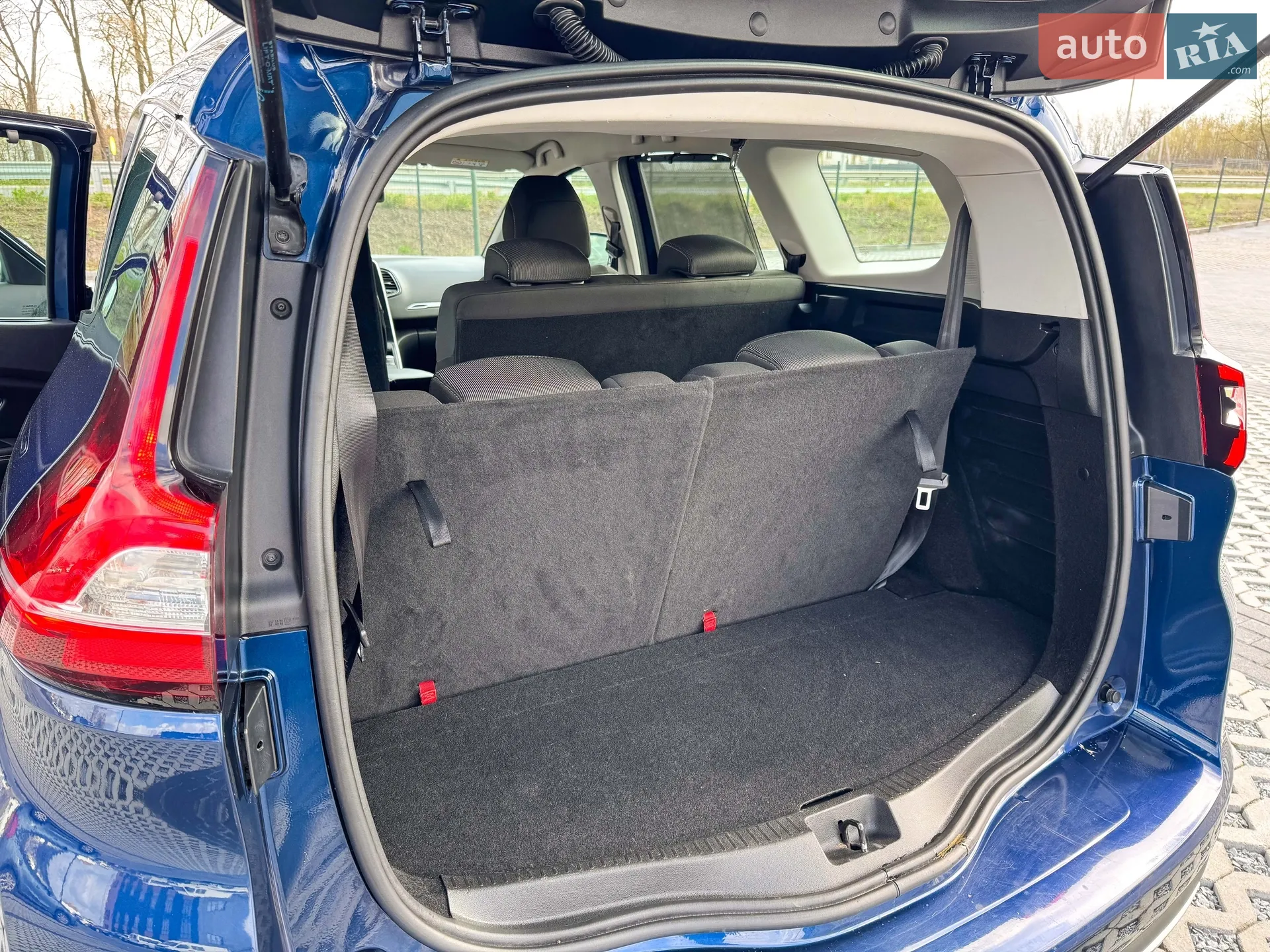 2017 Renault Scenic - мініатюра 18