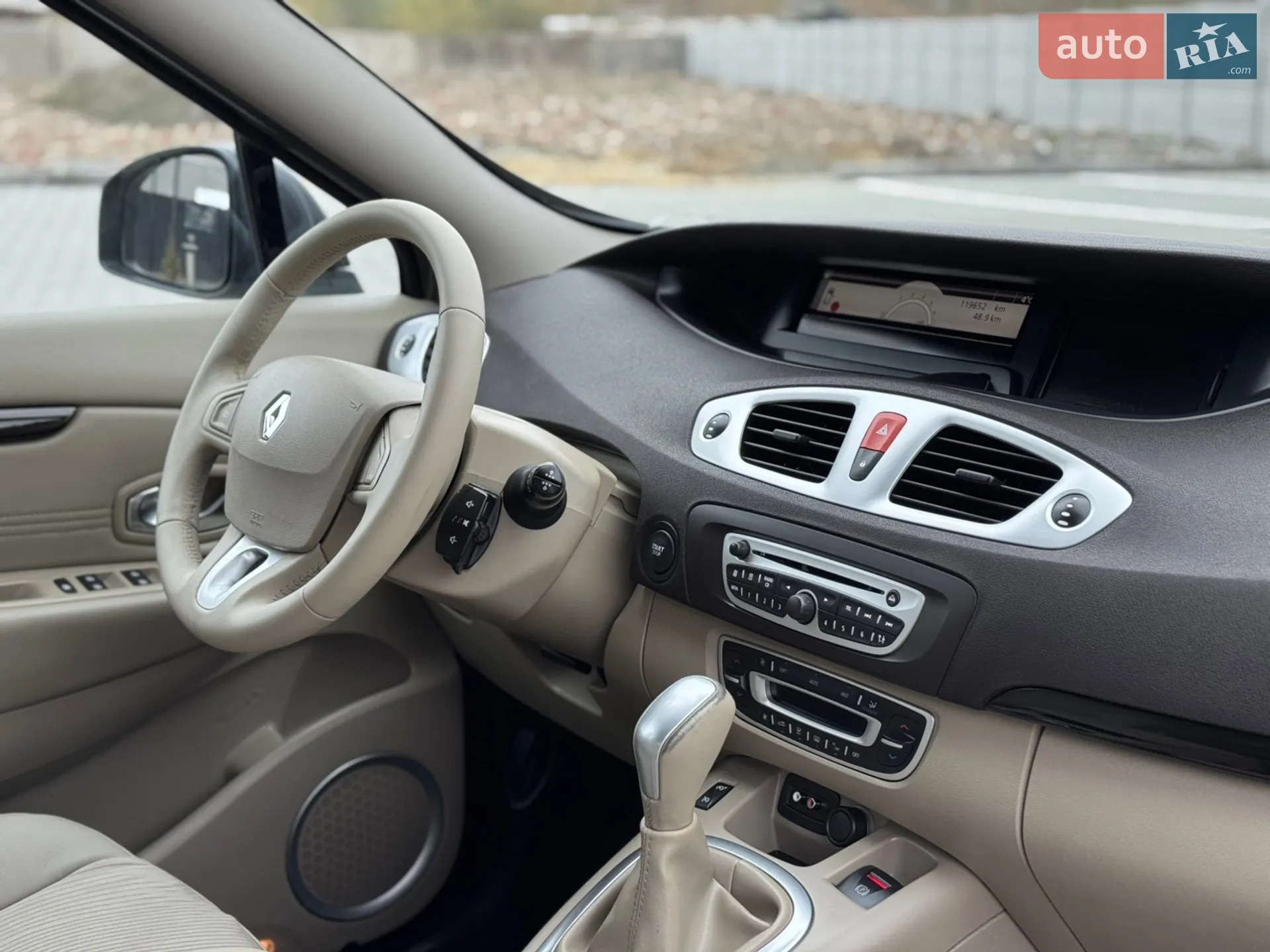 2010 Renault Scenic - мініатюра 25