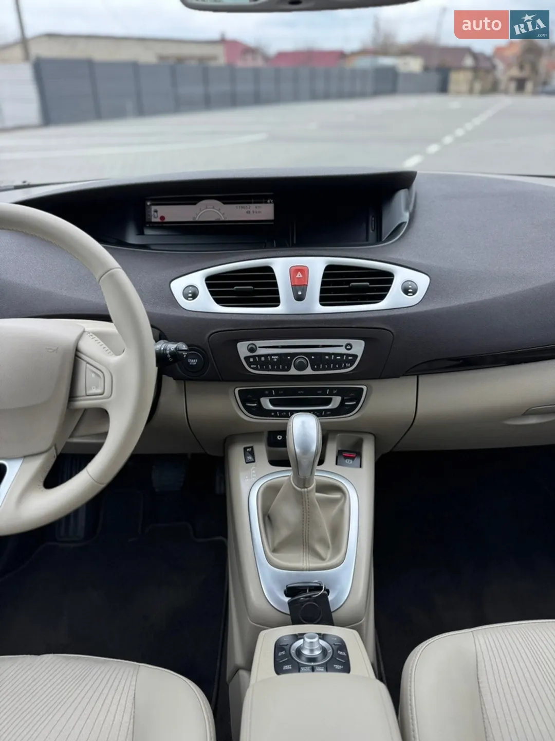 2010 Renault Scenic - мініатюра 29
