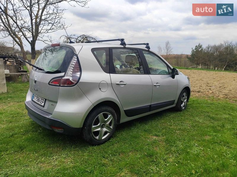 Минивэн Renault Scenic 2013 в Ивано-Франковске