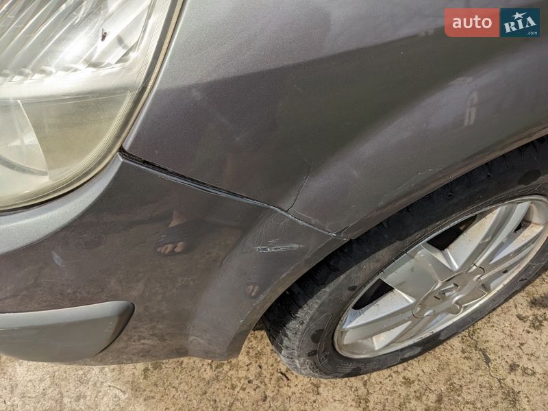 Мінівен Renault Scenic 2004 в Запоріжжі