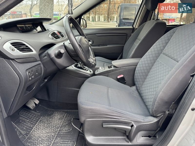 Минивэн Renault Scenic 2010 в Николаеве