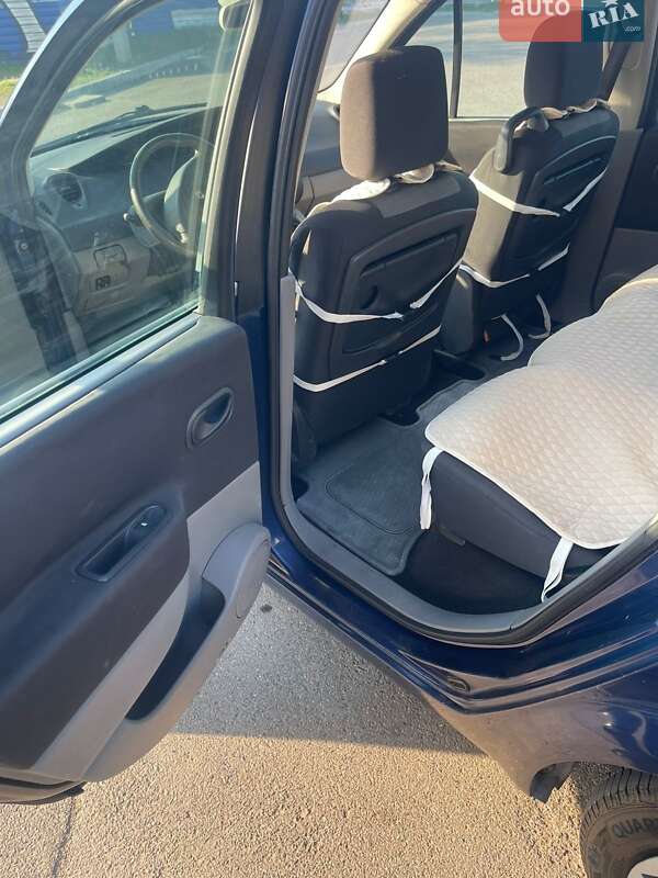 Минивэн Renault Scenic 2005 в Кривом Роге фото 8 Минивэн Renault Scenic 2005 в Кривом Роге