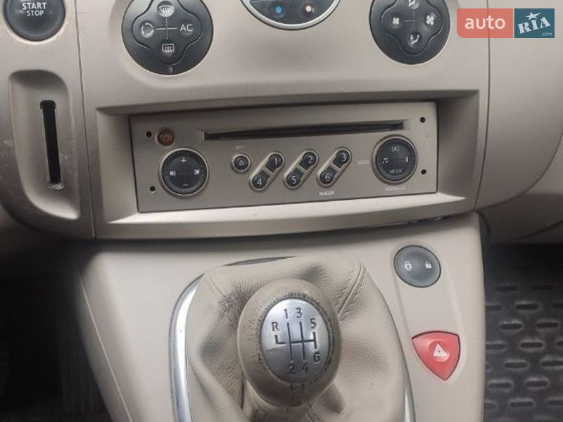 Мінівен Renault Scenic 2009 в Чернівцях