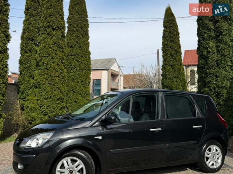 Мінівен Renault Scenic 2008 в Луцьку