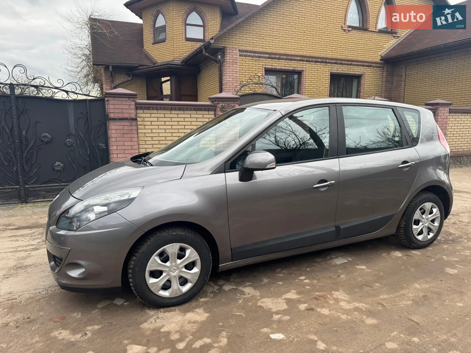 2010 Renault Scenic - мініатюра 3