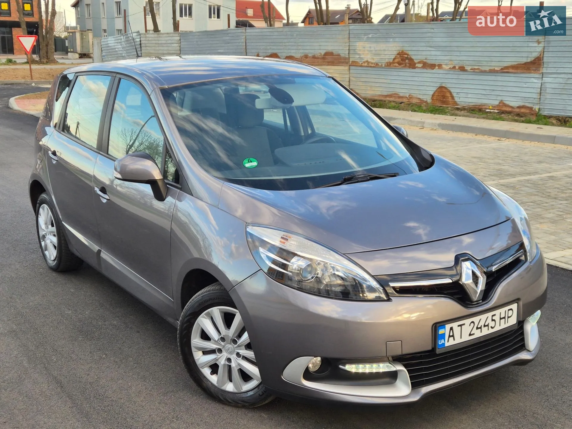 2014 Renault Scenic - мініатюра 17