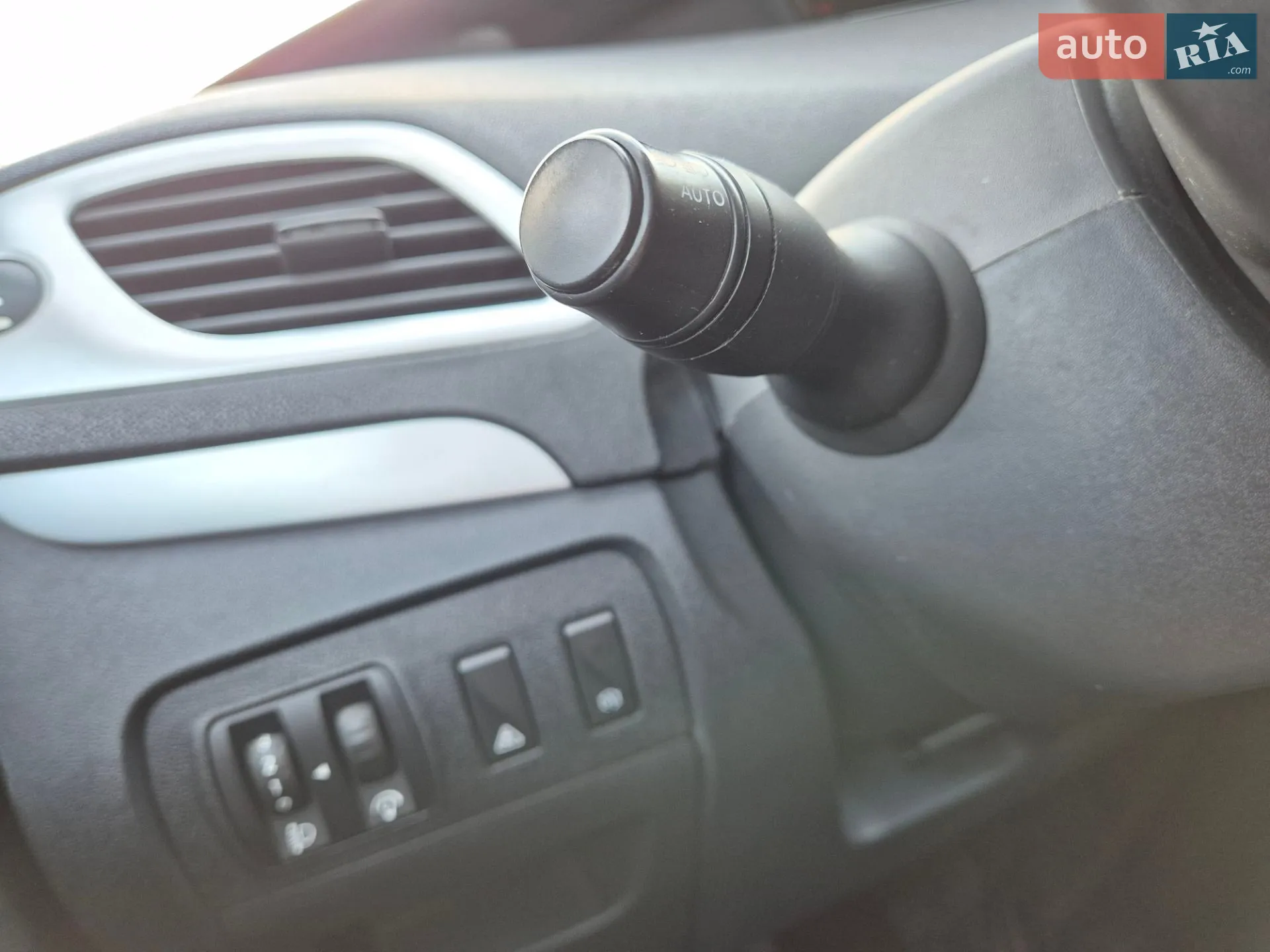 2014 Renault Scenic - мініатюра 40