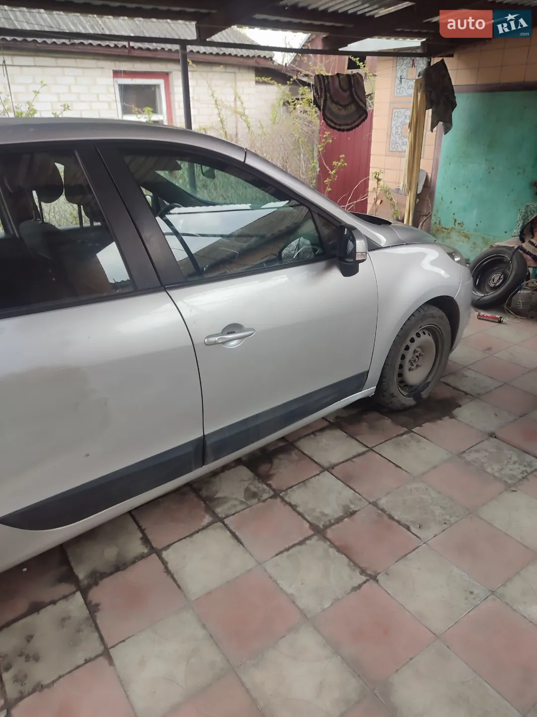 2010 Renault Scenic - мініатюра 17