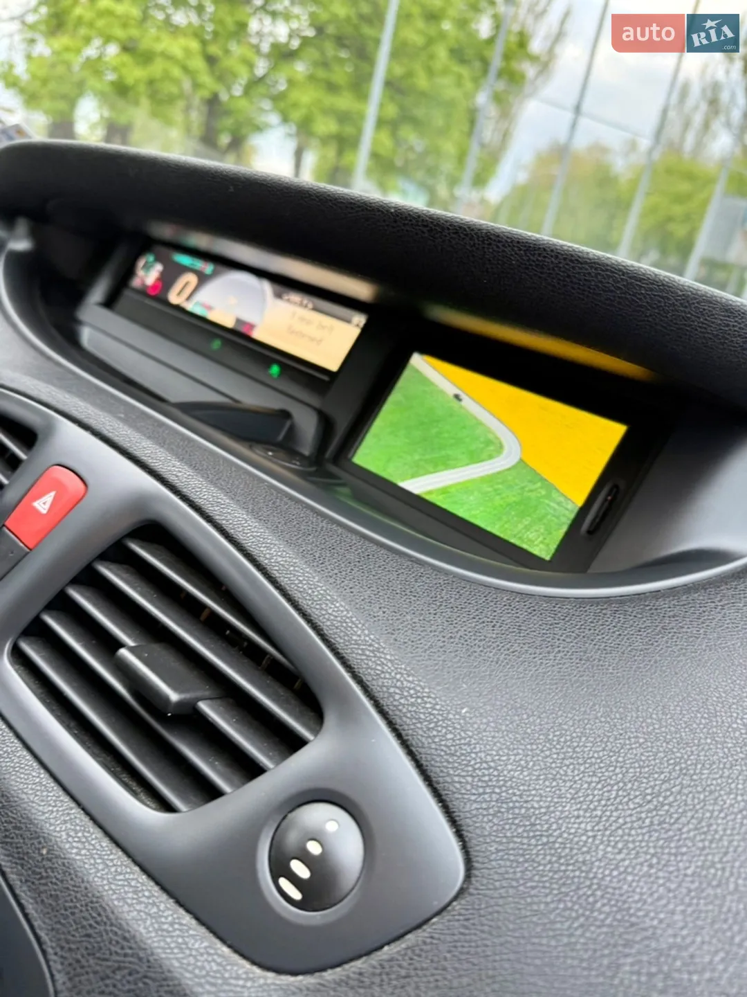 2011 Renault Scenic - мініатюра 19