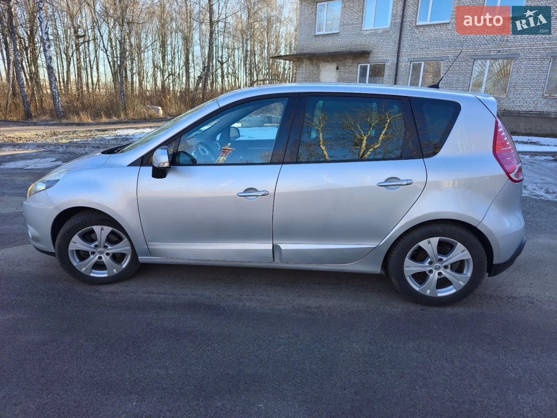 2010 Renault Scenic - мініатюра 4