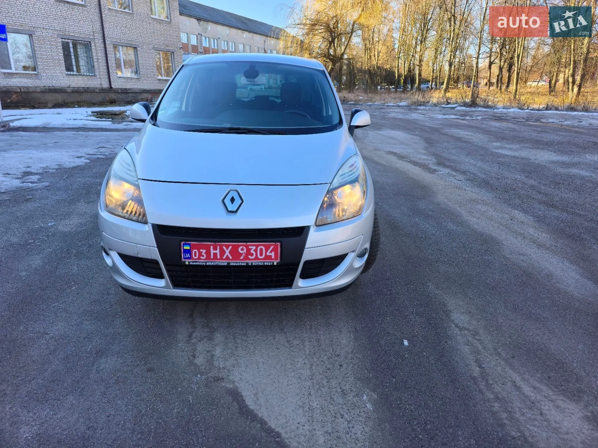 2010 Renault Scenic - мініатюра 2