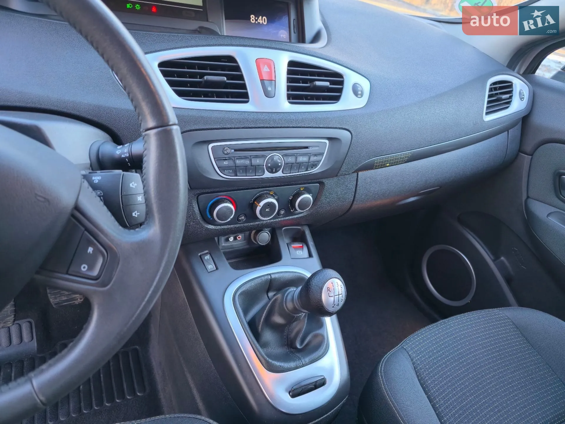 2010 Renault Scenic - мініатюра 16