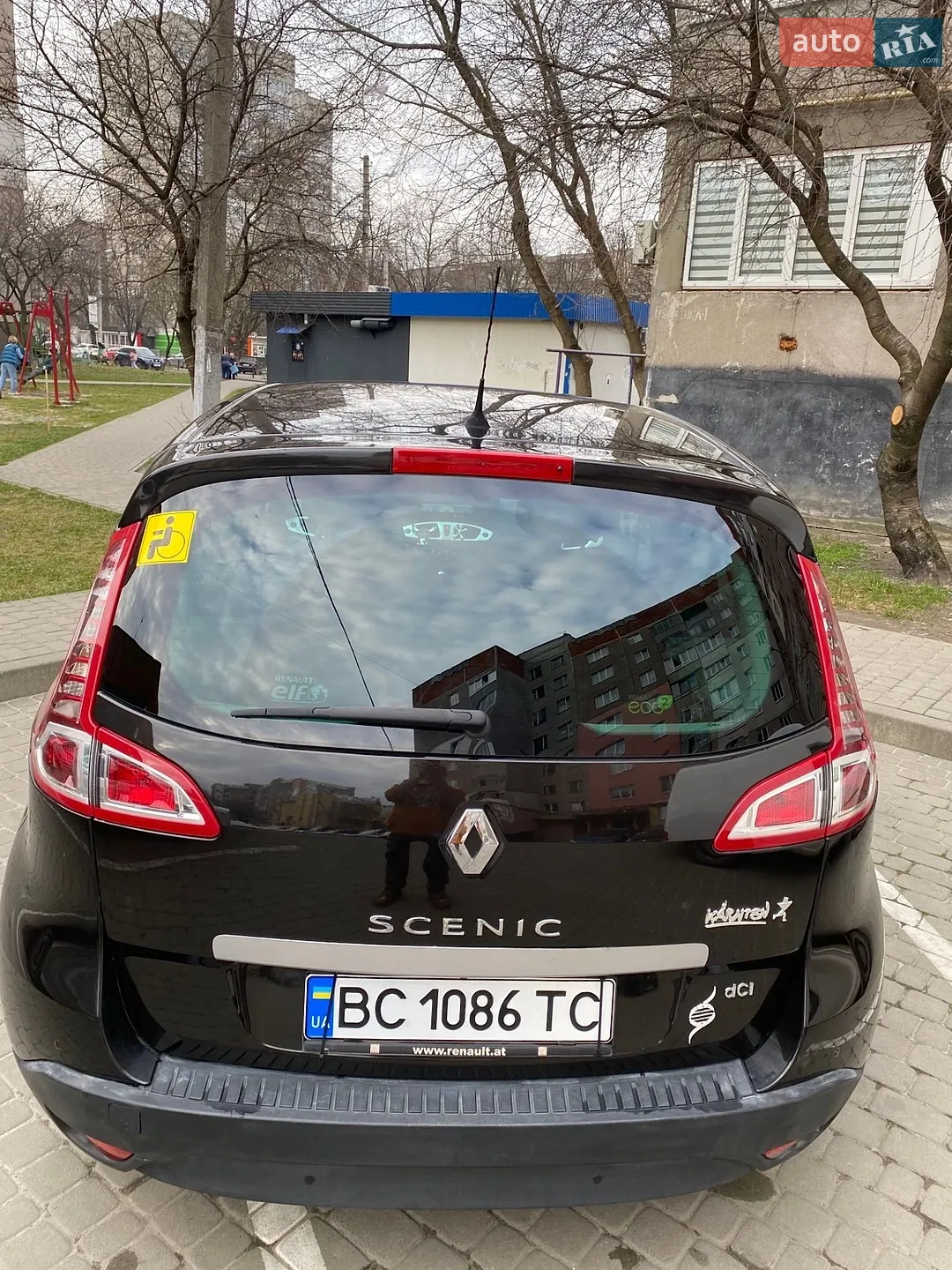2010 Renault Scenic - мініатюра 2