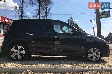 Минивэн Renault Scenic 2010 в Почаеве