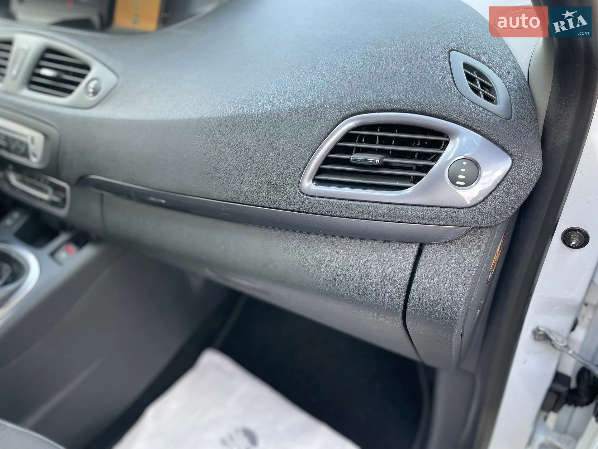 2014 Renault Scenic - мініатюра 51