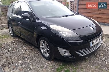 Мінівен Renault Scenic 2011 в Шепетівці