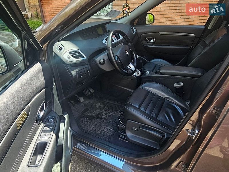 Мінівен Renault Scenic 2010 в Харкові