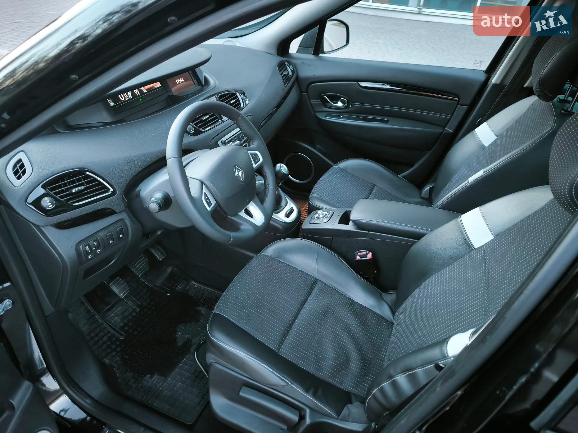 2012 Renault Scenic - мініатюра 16