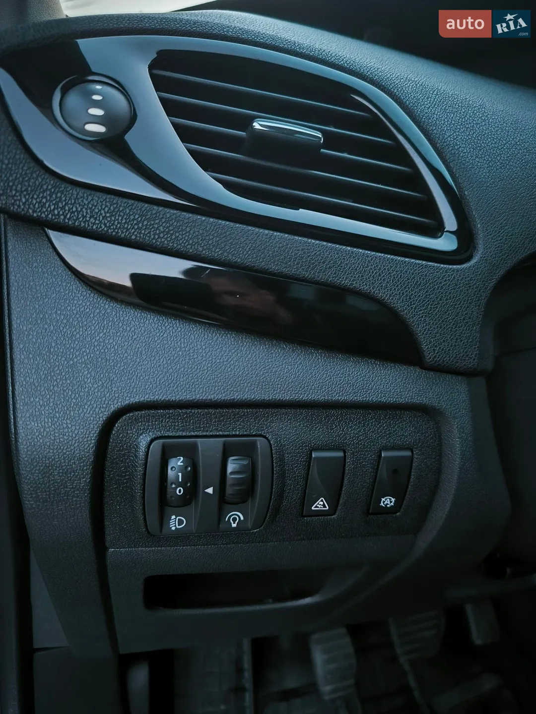 2012 Renault Scenic - мініатюра 36